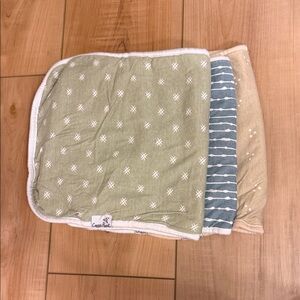 Copper Pearl Burp Cloth Set